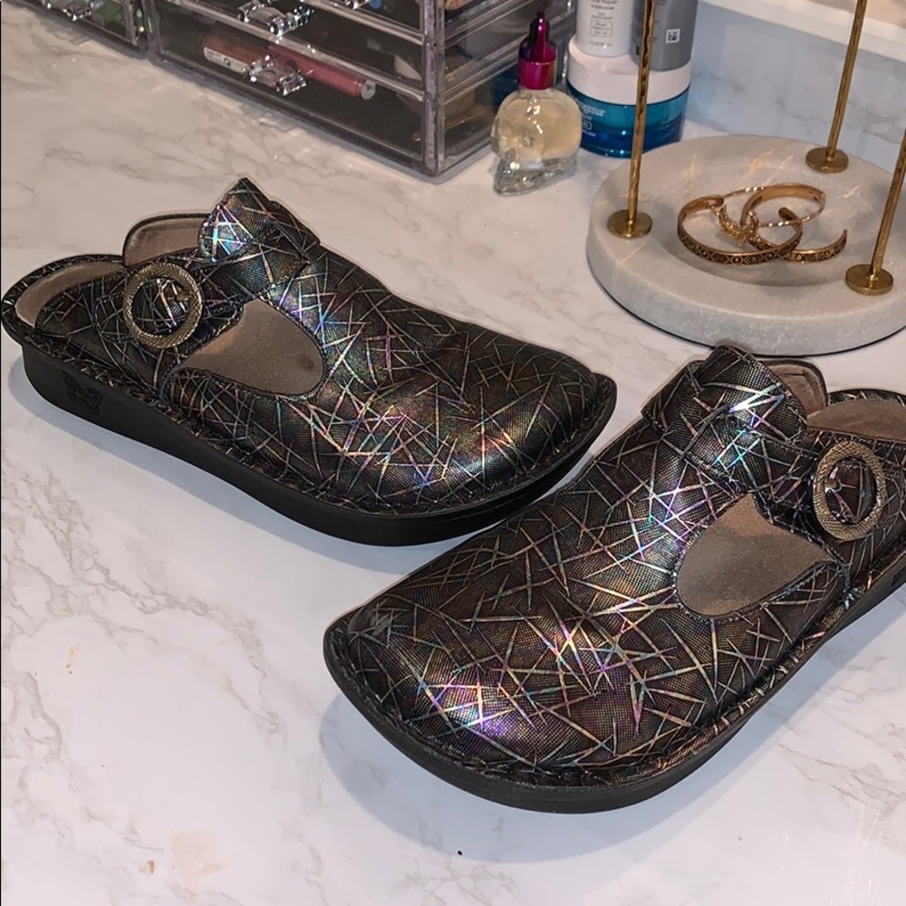 Alegria Clogs Size 9